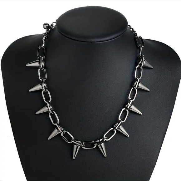 ‼️$7‼️ Bullet Punk Gothic Studded Rivet Spikes Necklace Vintage Choker Gunmetal - Picture 7 of 10